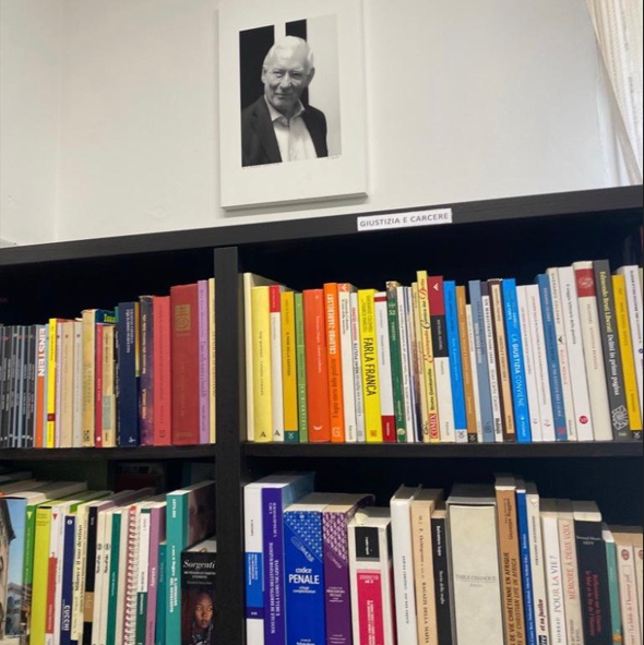 La biblioteca personale di Valerio Onida presso il Carcere di Bollate